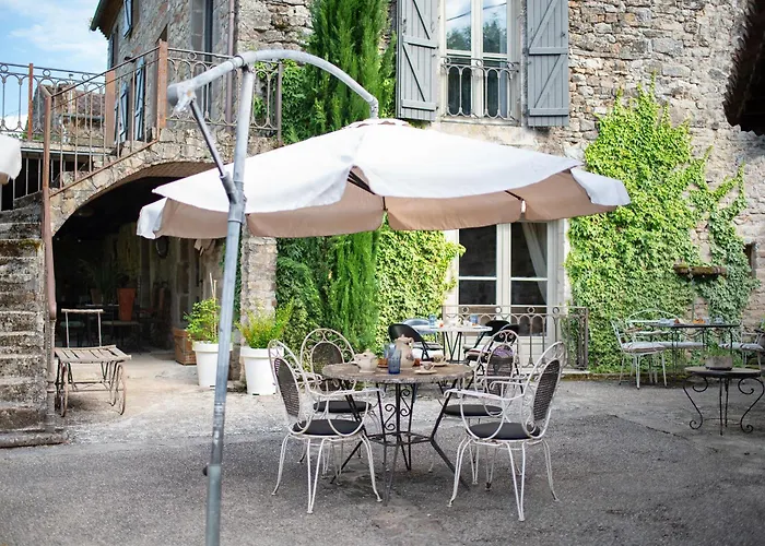 לינה וארוחת בוקר La Bastide De Cordes 3*